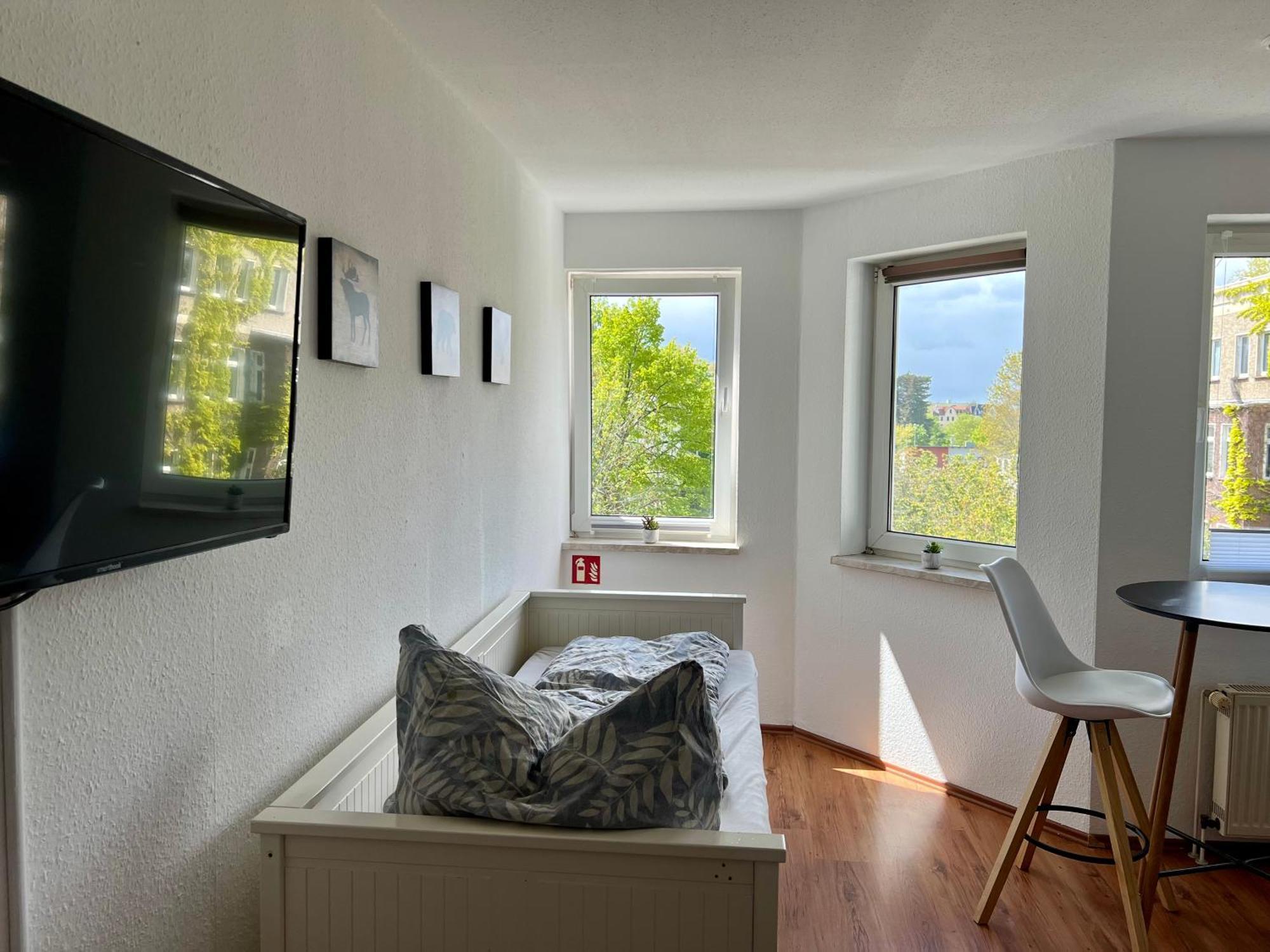 Schickes Einzimmerapartment Nahe Uniklinik Magdeburgo Exterior foto